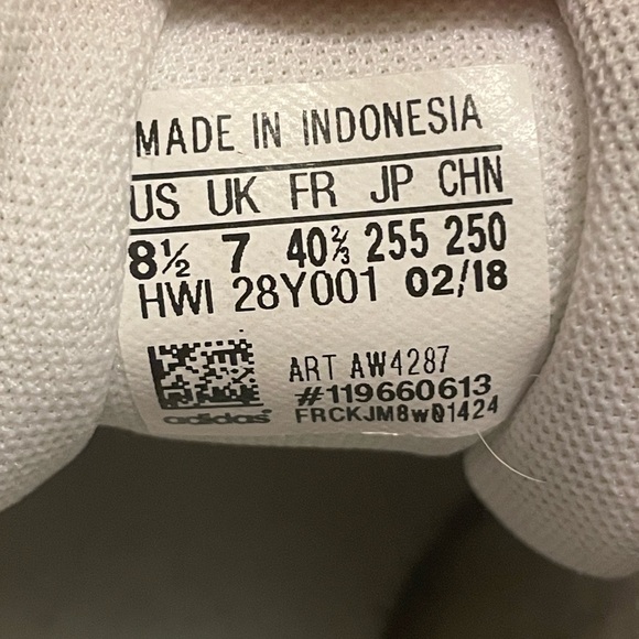 Adidas superstar sneakers+superfoam, worn less than 10 times! - Picture 6 of 7